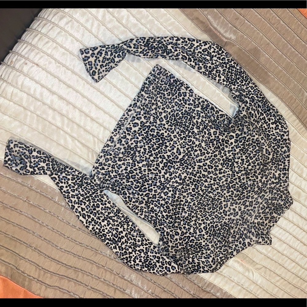 Brandy Melville Cheetah Turtle Neck Cropped Shirt